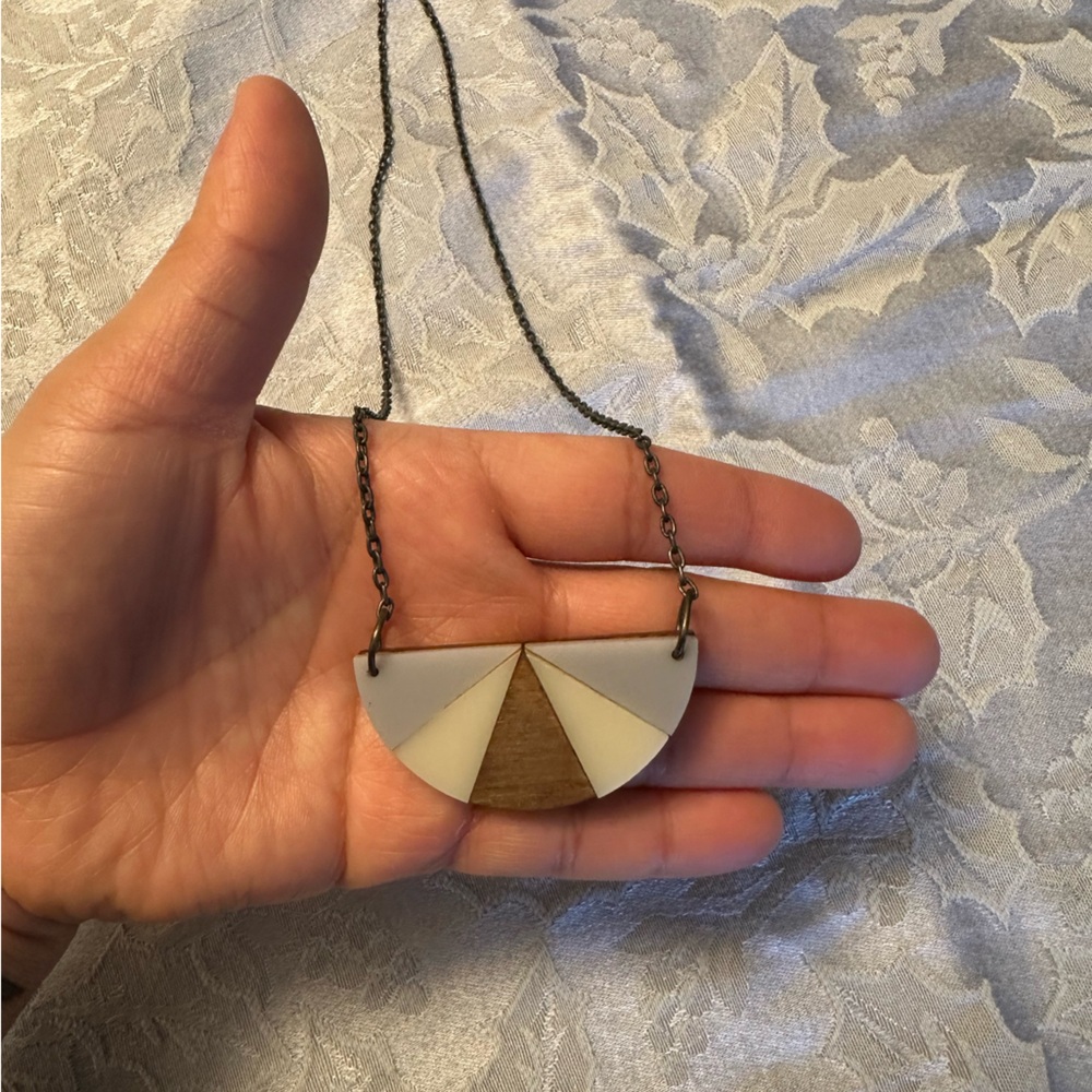 Funky White and Brown Pendant Necklace